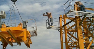 Демонтаж башенного крана в Северске - услуги по демонтажу от Сварной-Свк от 1548 руб.