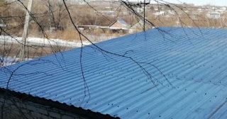 Демонтаж поликарбоната с крыши в Северске - услуги по доступной цене от 620 рублей